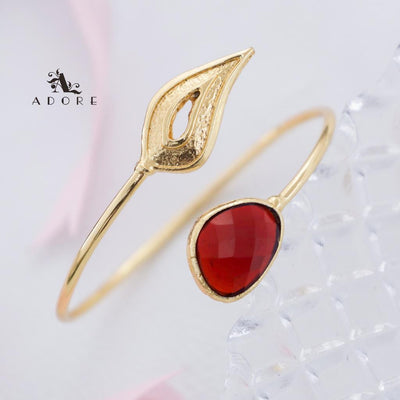 Abriana Glossy Leafy Bangle
