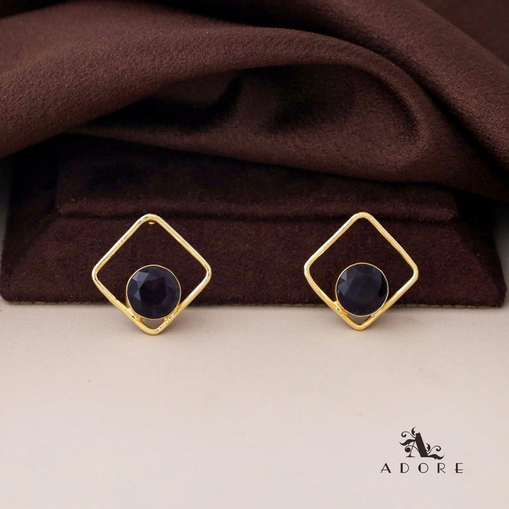 Golden Diamond Round Glossy Stud