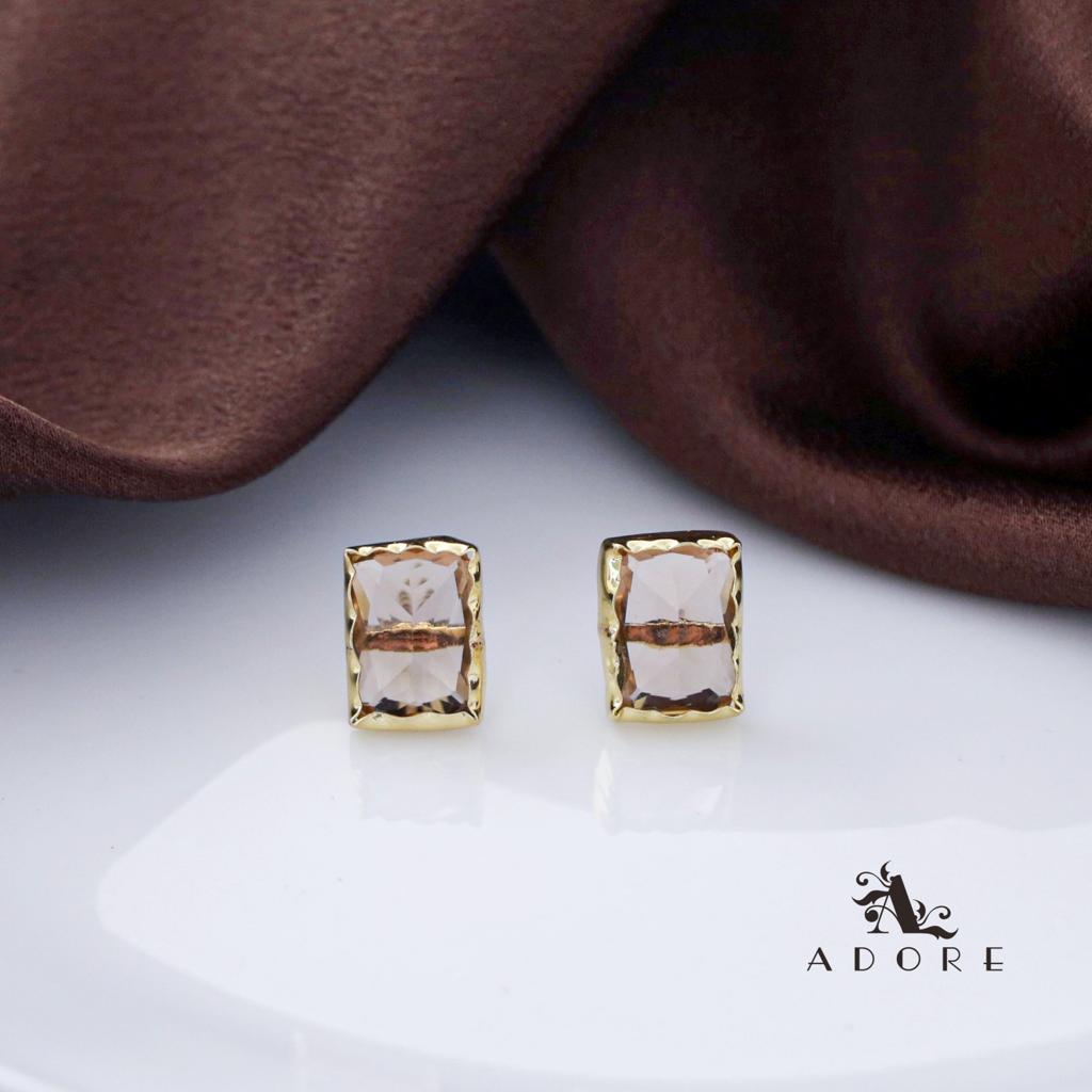 Evana Glossy Rectangle Stud