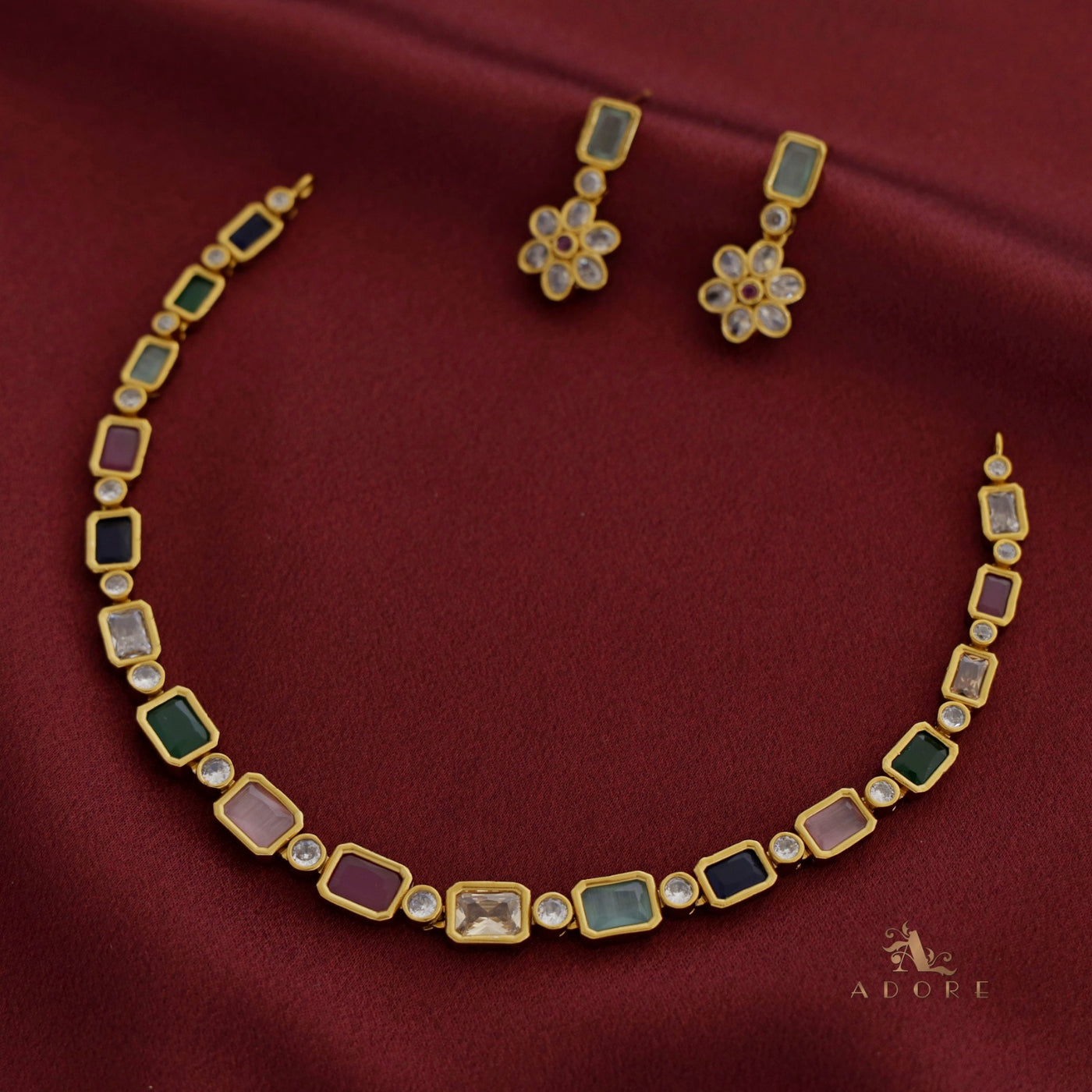 Krithika Short Neckpiece With Earring