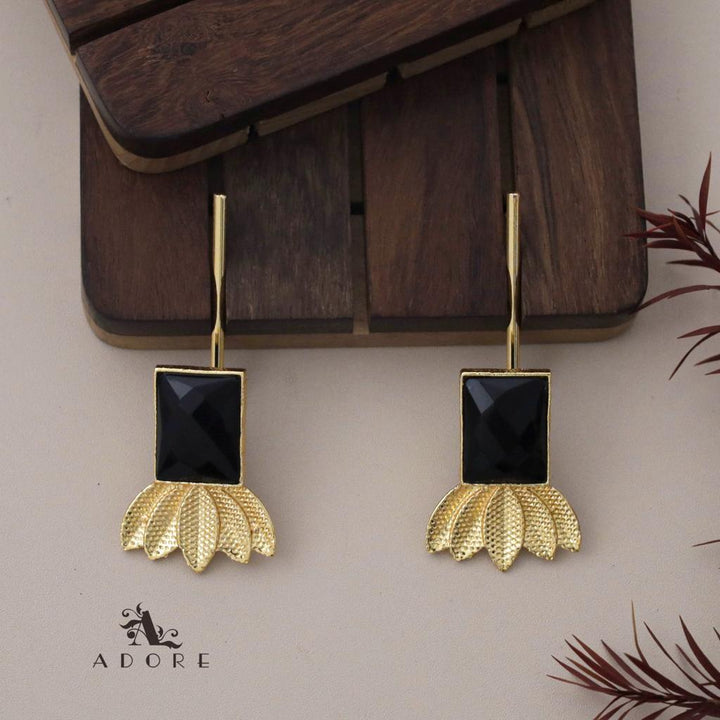 Glossy Rectangle Dotted Leafy Stick Earring
