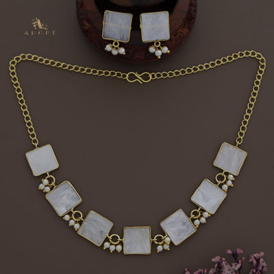 Palika Square MOP Choker / Short Neckpiece With Earring