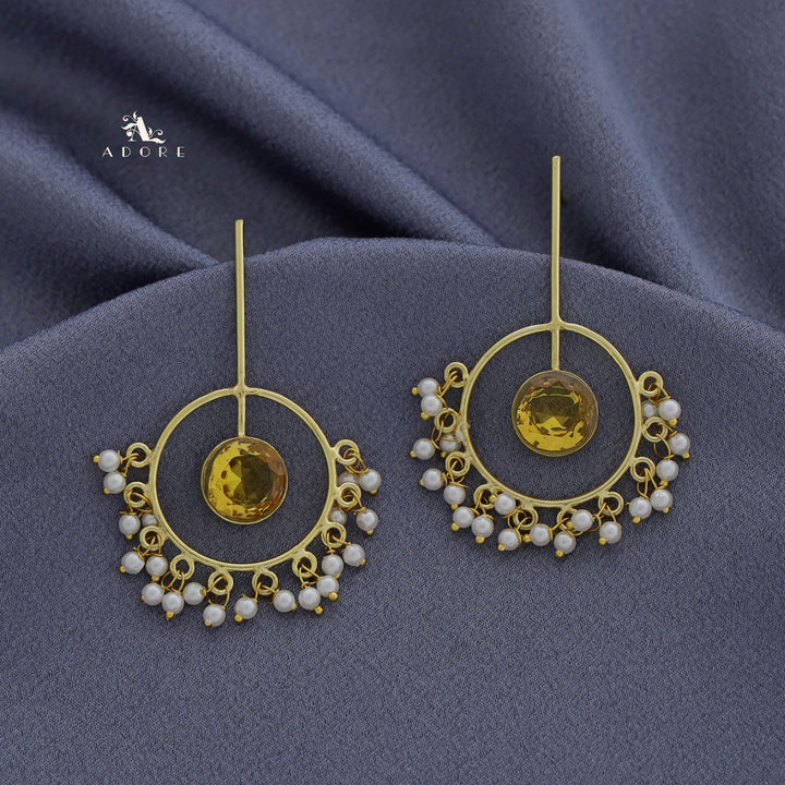 Golden Circle Pendulum Pearl Earring