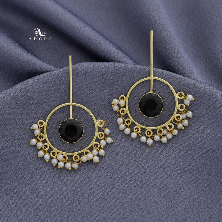 Golden Circle Pendulum Pearl Earring