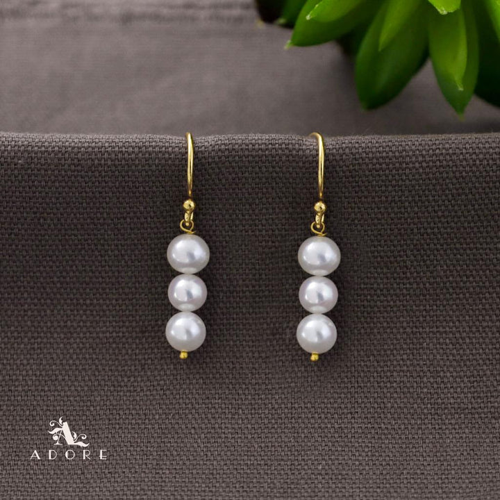 Baroque Egg Shell Neckpiece plus Earrings