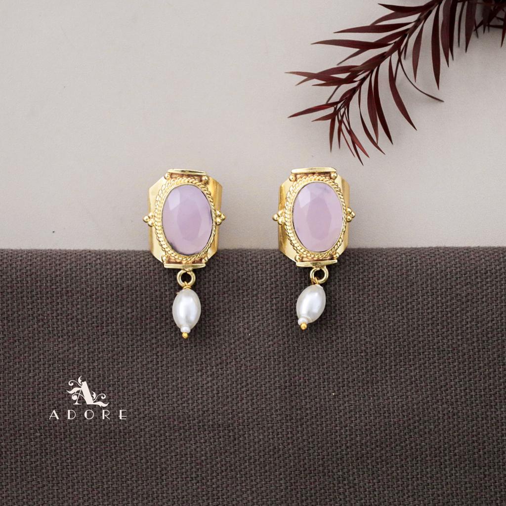 Glossy Twisted Dotted  Oval Pearl Earring