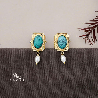 Glossy Twisted Dotted  Oval Pearl Earring