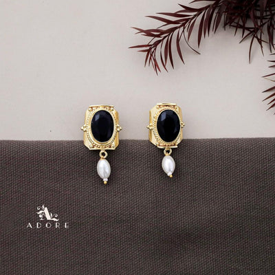 Glossy Twisted Dotted  Oval Pearl Earring
