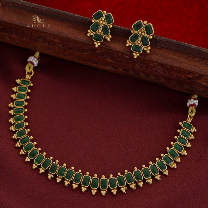 Suchithra Short Neckpiece With Earring