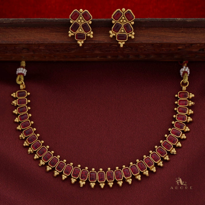 Suchithra Short Neckpiece With Earring