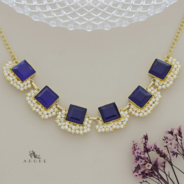 Trina 6 Glossy Square With Pearl Short Neckpiece/Choker