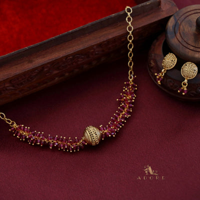 Yadvi Short Neckpiece / Choker With Earring
