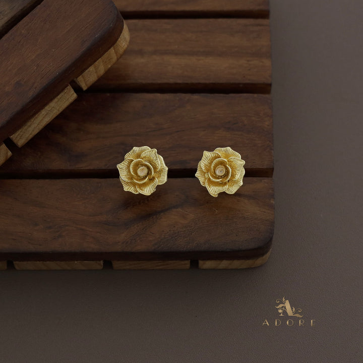 Golden Rose Flower Short Neckpiece With Stud