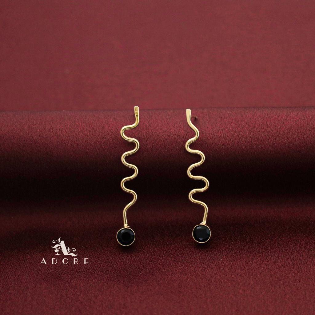 Golden Zigzag Round Glossy Earring