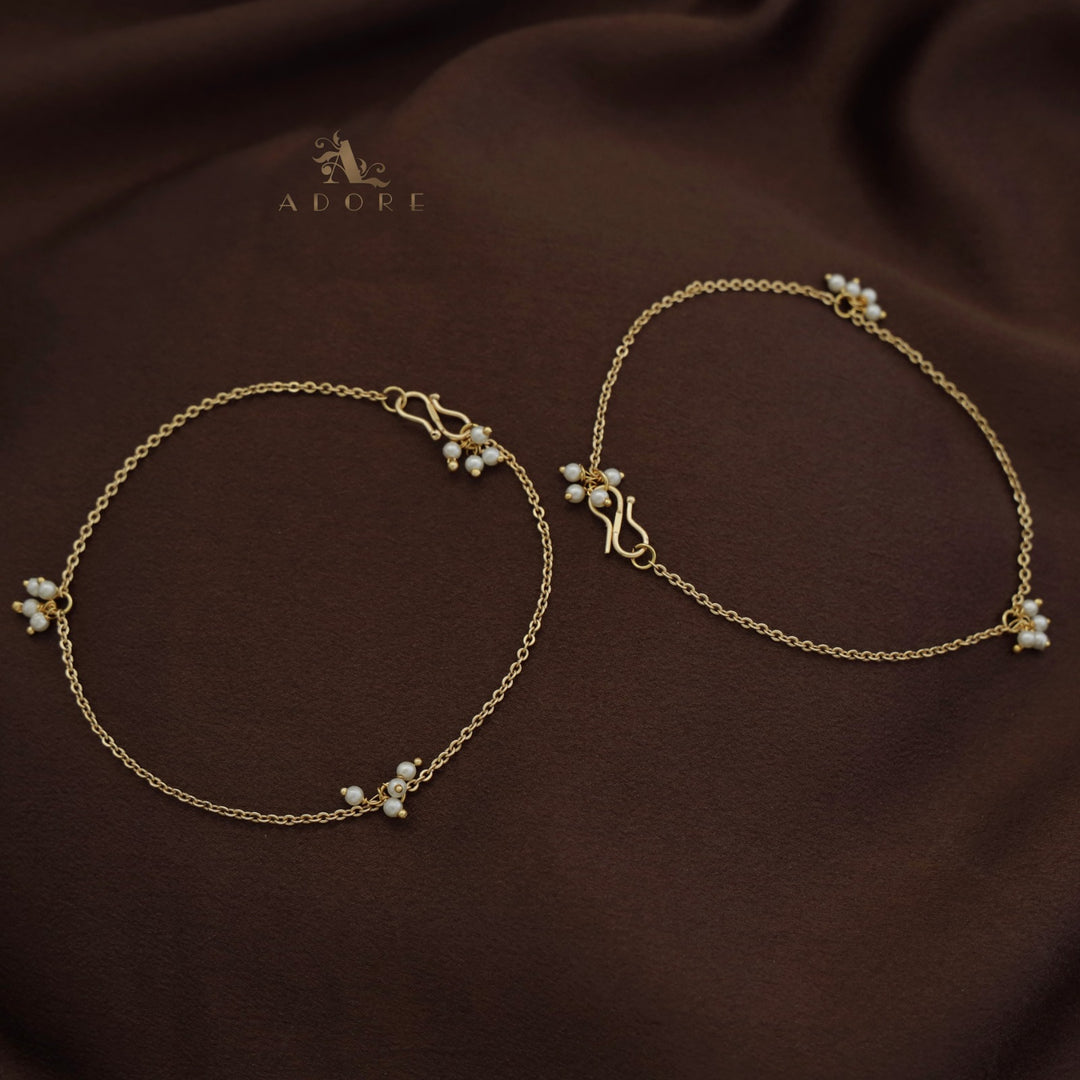 Arika Pearl Anklet