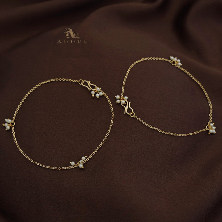 Arika Pearl Anklet