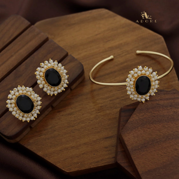 Glossy Halina Pearl Bracelet With Earring