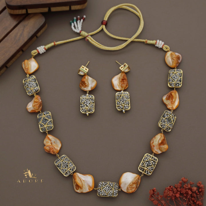 Vamshika Baroque Neckpiece With Earring ( Dyed Baroque )