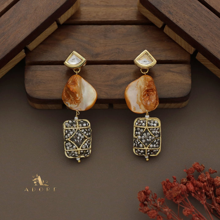 Vamshika Baroque Neckpiece With Earring ( Dyed Baroque )