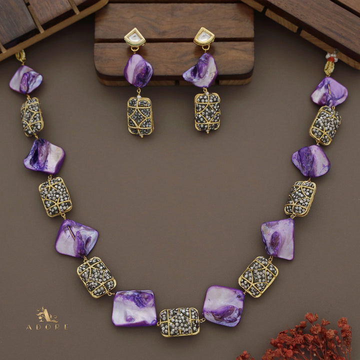 Vamshika Baroque Neckpiece With Earring ( Dyed Baroque )