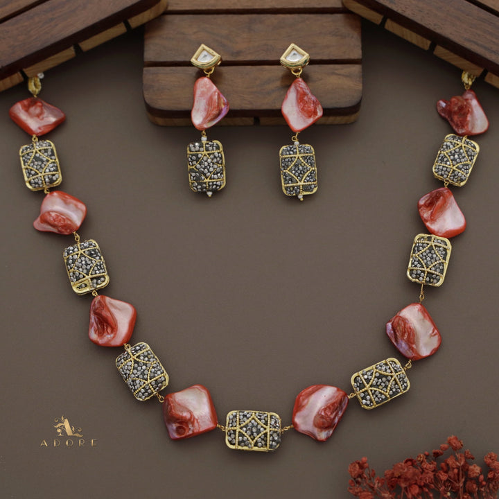 Vamshika Baroque Neckpiece With Earring ( Dyed Baroque )