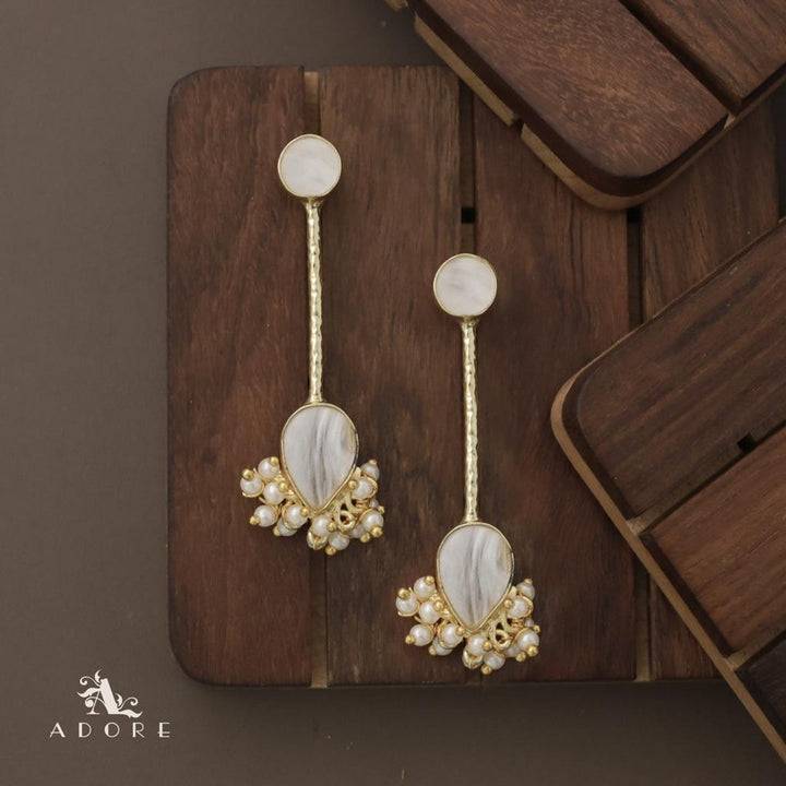 Pearly Glossy Tamalika Earring