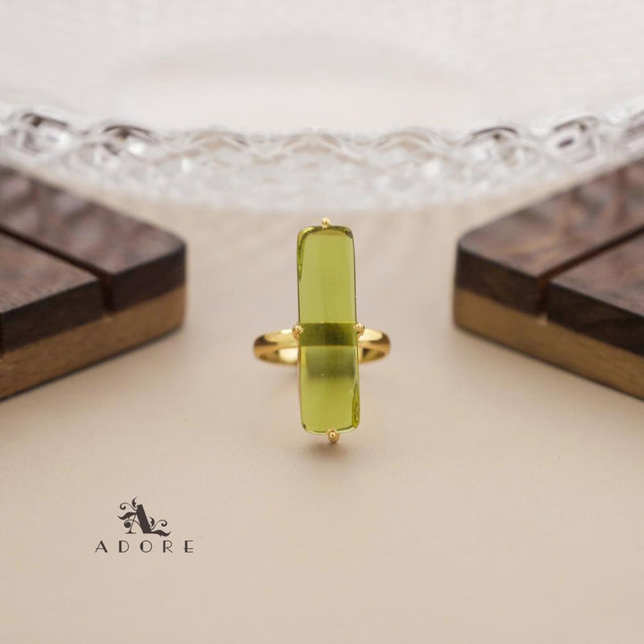 Jaarvi Glossy Rectangle Ring