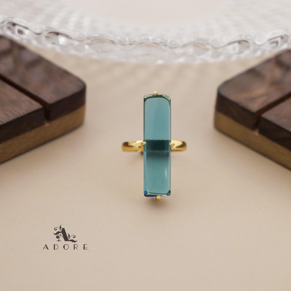 Jaarvi Glossy Rectangle Ring