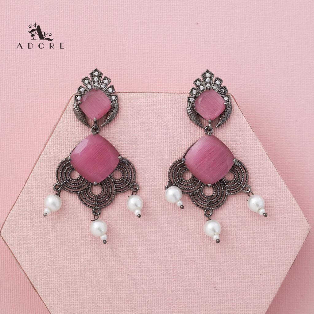 Glossy Alega Pearl Earring