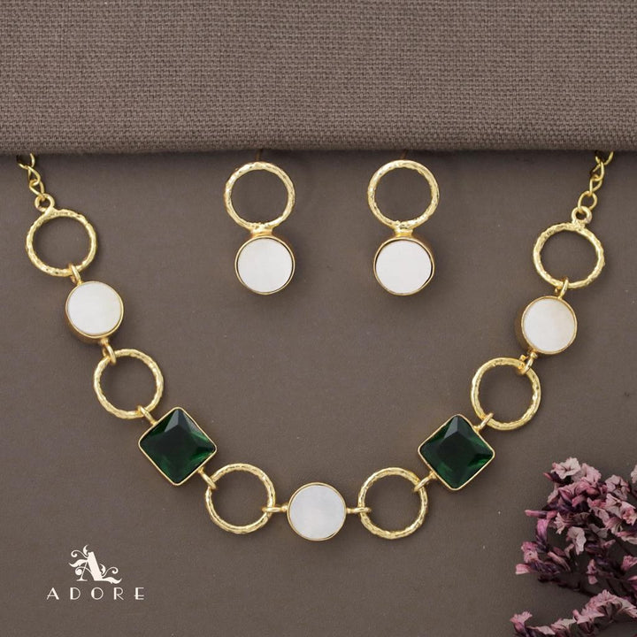 Golden Circle Glossy Round + Square Choker With Earring