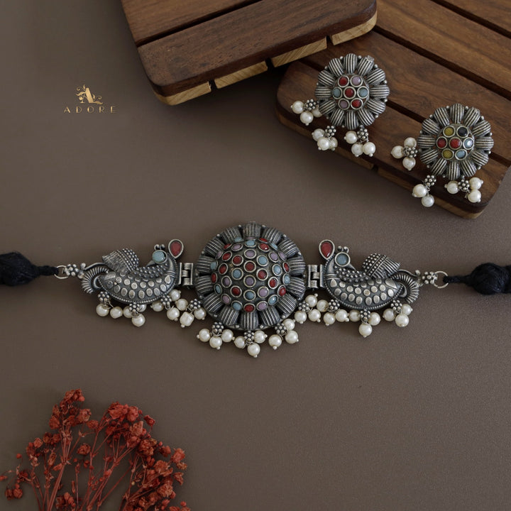 Swara Choker With Earring