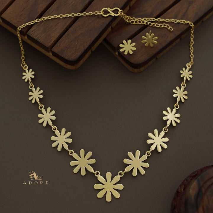 Mila Midhila Neckpiece With Earring