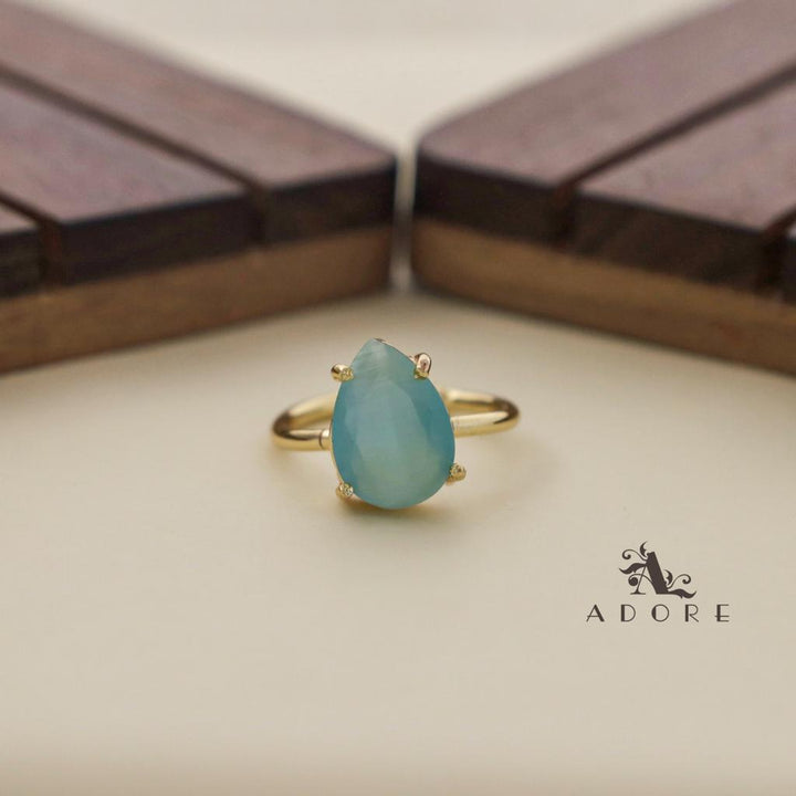 Golden Claw Glossy Drop Ring