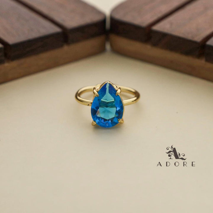 Golden Claw Glossy Drop Ring