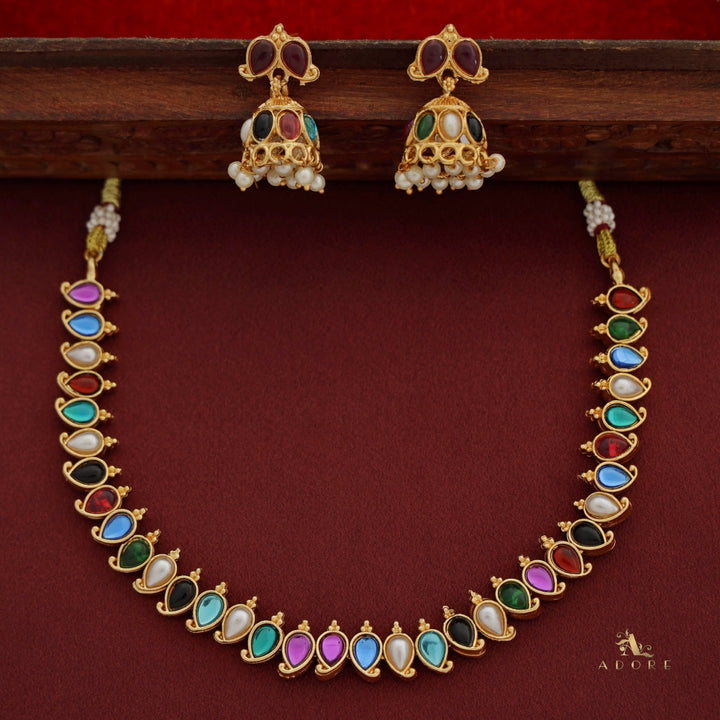 Yashwasi Reversible Neckpiece With Earring
