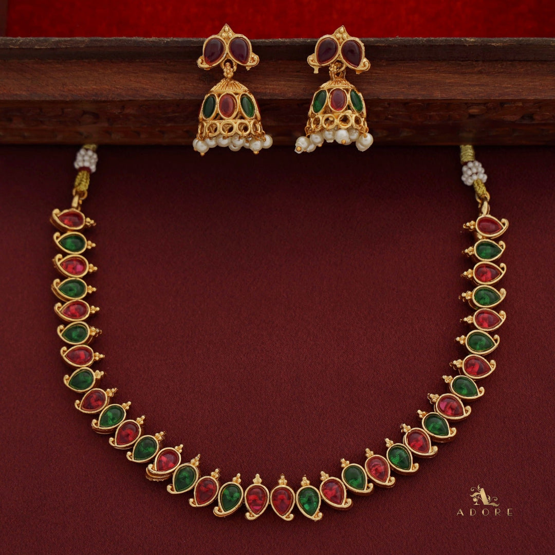 Yashwasi Reversible Neckpiece With Earring