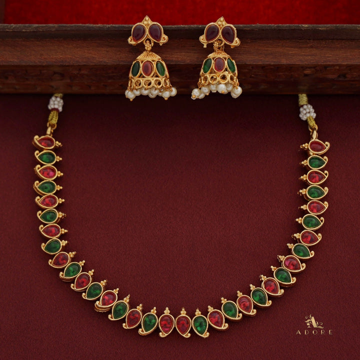 Yashwasi Reversible Neckpiece With Earring