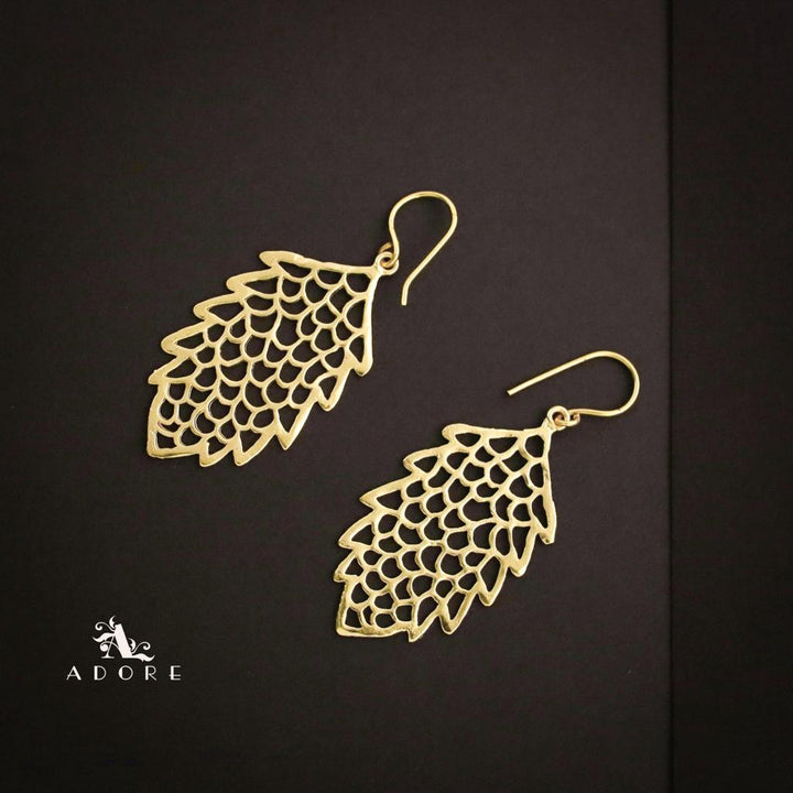 Golden Feathery Drop