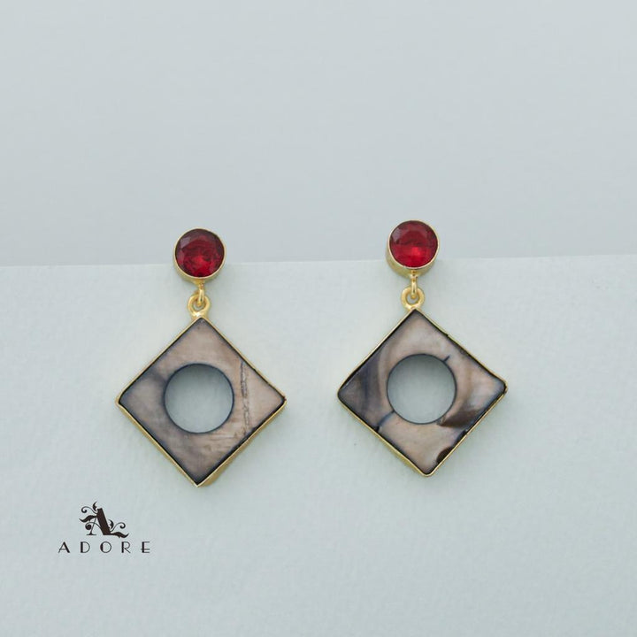 Trikal Round Glossy Diamond Abalone Earring