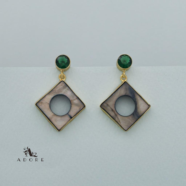 Trikal Round Glossy Diamond Abalone Earring
