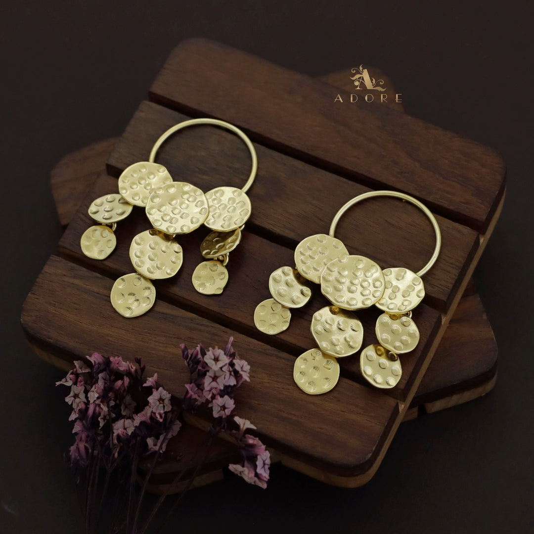 Golden Hammered Circle Thulip Earring