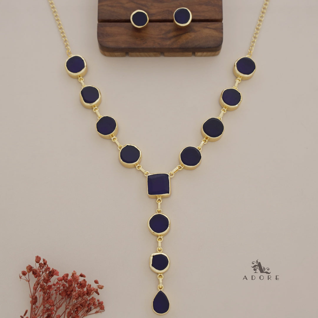 Daita Raw Stone Neckpiece With Stud