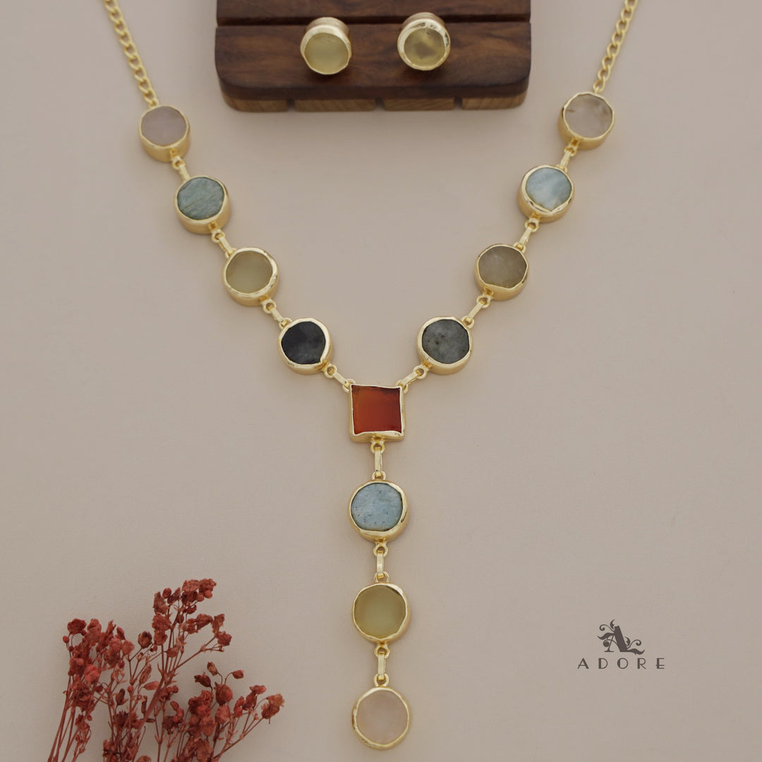 Daita Raw Stone Neckpiece With Stud