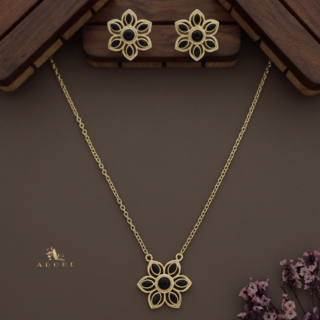 Rika Floral Long Neckpiece With Earring