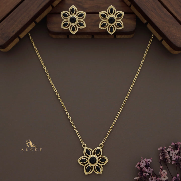 Rika Floral Long Neckpiece With Earring