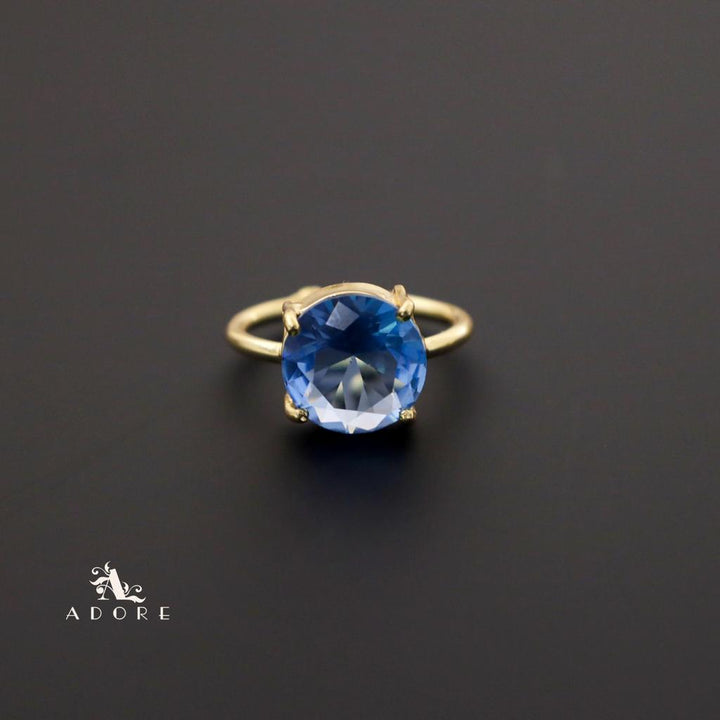 Golden Claw Glossy Round Ring