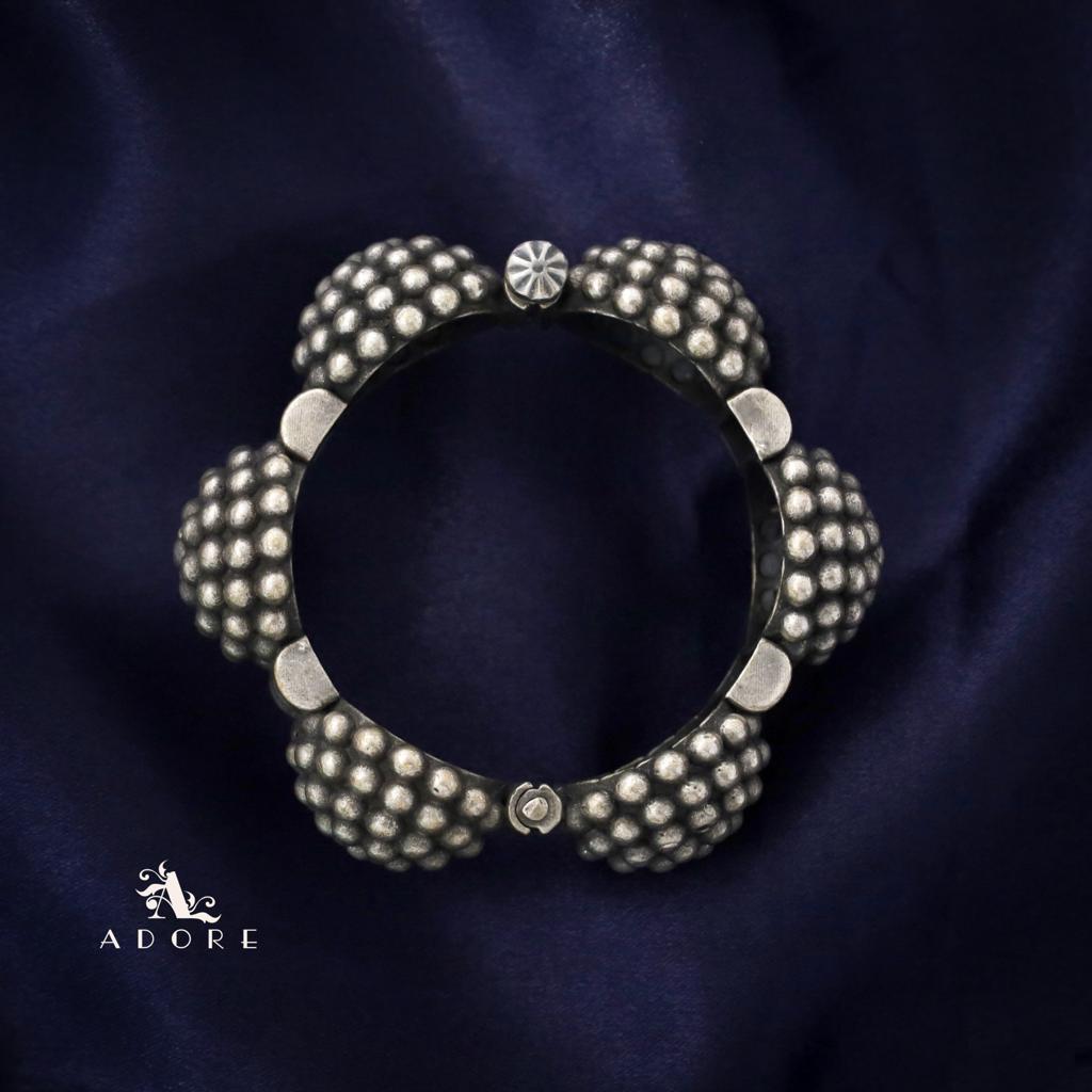 Adrithi Kada Openable Bangle