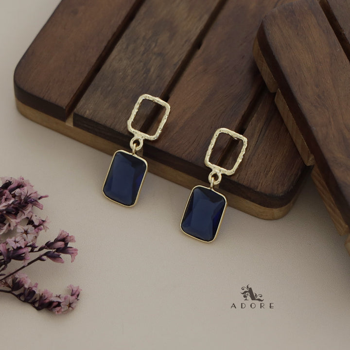 Golden Glossy Textured Rectangle Earring