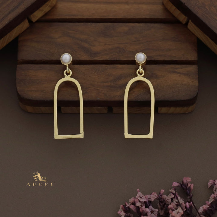 Nasmiya Golden Arch Drop Neckpiece With Earring