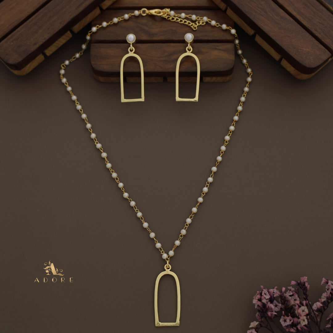 Nasmiya Golden Arch Drop Neckpiece With Earring